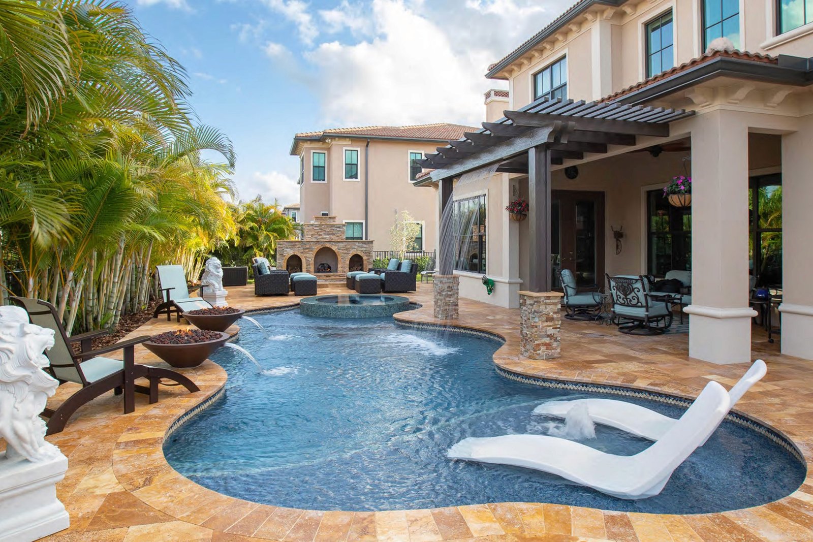 Luxury Pool with Clear Water finish