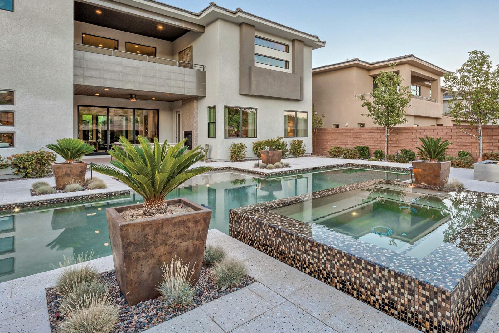 Luxury Pool with Egyptian Sands finish